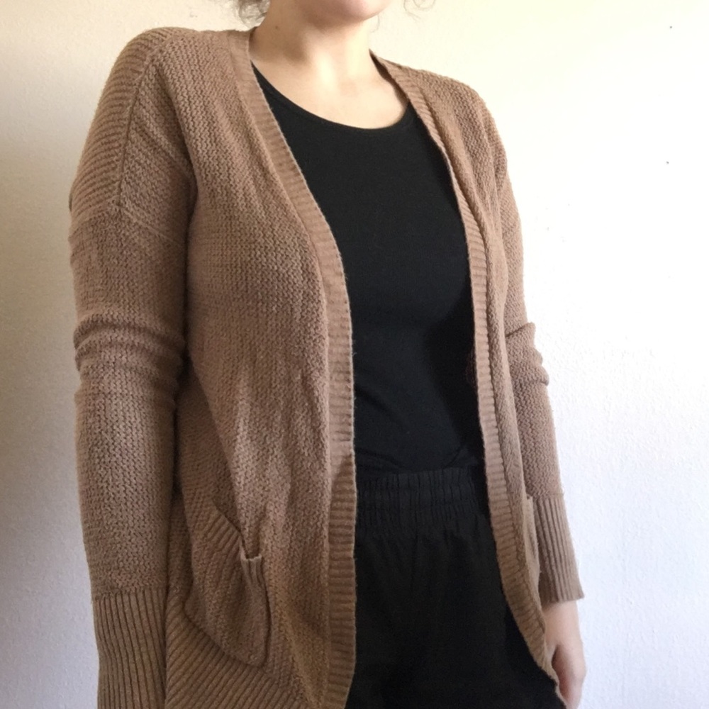 Camel cardigan with pockets